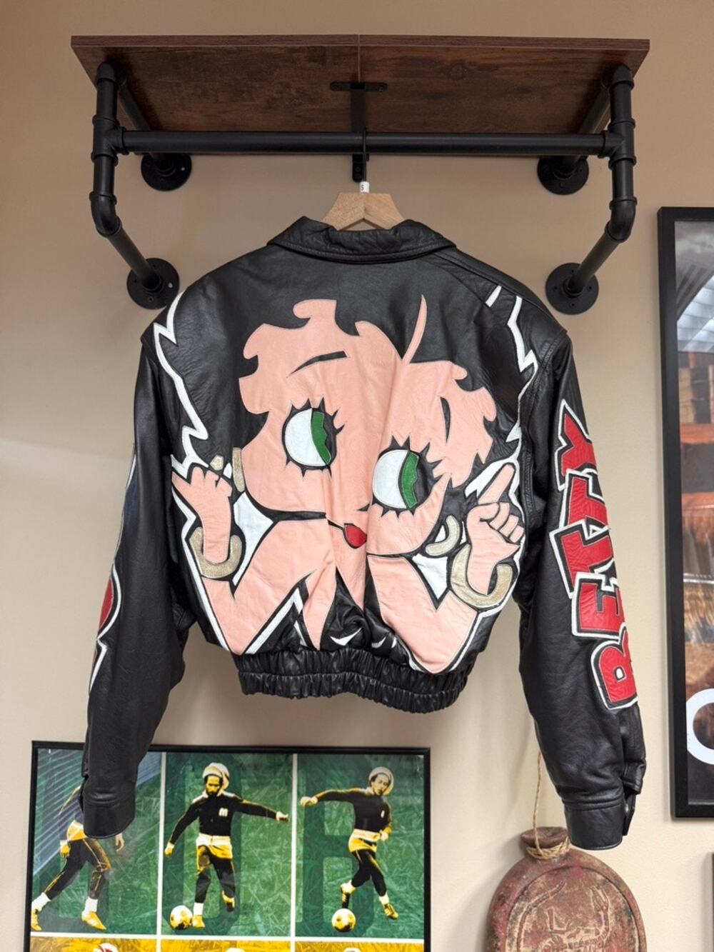 Women's 90s Betty Boop Vintage Maziar Brand Black Leather Cropped Biker Jacket